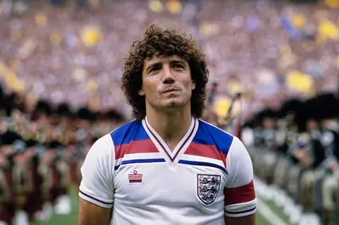 Kevin Keegan Qua Đời Ở Tuổi 75: Huyền Thoại Bóng Đá Anh Khuất Sau Trận Chiến Chống Ung Thư Kevin Keegan Qua Đời Ở Tuổi 75: Huyền Thoại Bóng Đá Anh Khuất Sau Trận Chiến Chống Ung Thư