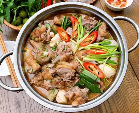 Cách Làm Chân Vịt Om Mắc Mật Chuẩn Vị Cho Người Mới Vào Bếp