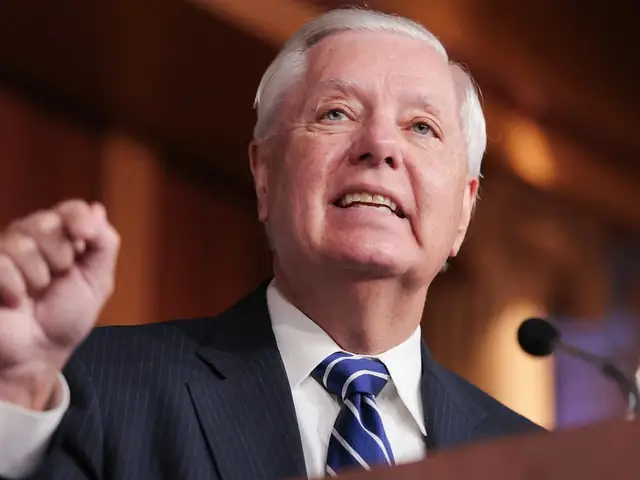 Thượng Nghị Sĩ Lindsey Graham Qua Đời Ở Tuổi 71: Tiểu Sử, Nguyên Nhân Và Di Sản Chính Trị Thượng Nghị Sĩ Lindsey Graham Qua Đời Ở Tuổi 71: Tiểu Sử, Nguyên Nhân Và Di Sản Chính Trị