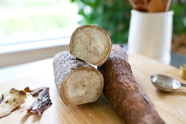 Giải Đáp Củ Khoai Mì (sắn) Kỵ Với Gì: Danh Sách Thực Phẩm Và Nhóm Người Cần Tránh Cho Người Nội Trợ