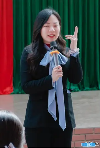 Diễn Giả Hiểu Linh Là Ai? Tiểu Sử Và Các Sự Kiện Nổi Bật Diễn Giả Hiểu Linh Là Ai? Tiểu Sử Và Các Sự Kiện Nổi Bật