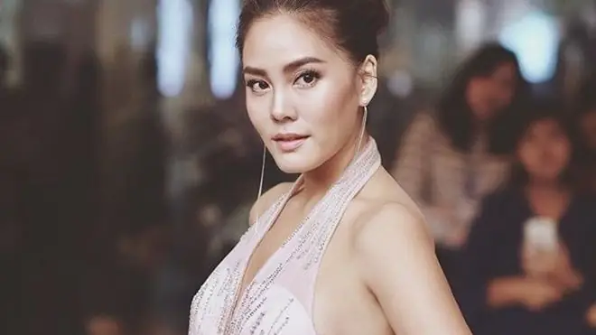 Janie Tienphosuwan: Tiểu Sử, Sự Nghiệp & Sự Thật Cạo Đầu Đi Tu Mới Nhất 2025 Janie Tienphosuwan: Tiểu Sử, Sự Nghiệp & Sự Thật Cạo Đầu Đi Tu Mới Nhất 2025