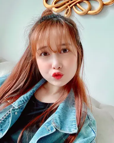 Tiểu Sử Mai Quỳnh Anh: Hồ Sơ Cá Nhân, Sự Nghiệp Và Hôn Nhân Với Cris Phan Tiểu Sử Mai Quỳnh Anh: Hồ Sơ Cá Nhân, Sự Nghiệp Và Hôn Nhân Với Cris Phan