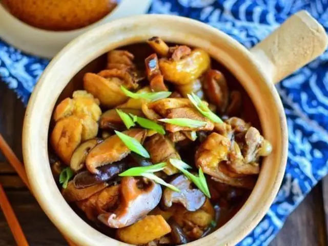 Hướng Dẫn Cách Nấu Gà Nấu Mẻ Miền Bắc Chuẩn Vị Cho Bữa Cơm Gia Đình