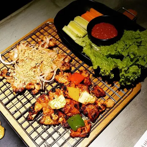 Khám Phá Gà Phô Mai Boom Dak – Món Gà Cay Phô Mai Hàn Quốc Hot Nhất Ở Sài Gòn Khám Phá Gà Phô Mai Boom Dak – Món Gà Cay Phô Mai Hàn Quốc Hot Nhất Ở Sài Gòn