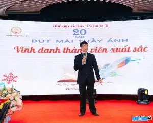 Hồ Sơ Giáo Viên Thầy Hòa Dạy Lý: Kinh Nghiệm, Phương Pháp, Khóa Học & Liên Hệ Chính Thức