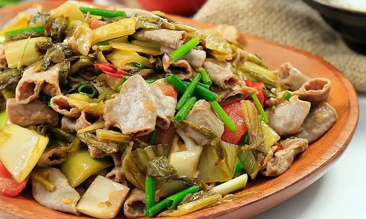 Giải Mã Hot Trend Lòng Xào Dưa Là Gì: Từ Hiện Tượng 30k Thái Bình Đến Meme Bóc Phốt Mạng Xã Hội
