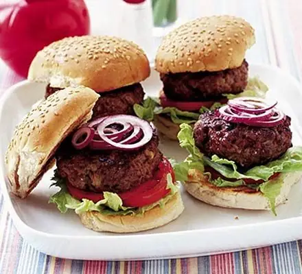 How To Make Beef Burgers At Home: Easy Homemade Recipe For Beginners