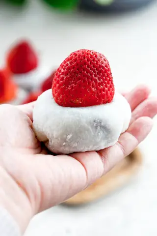 Cách Làm Ichigo Daifuku (strawberry Mochi) Tại Nhà Cho Người Mới Bắt Đầu Cách Làm Ichigo Daifuku (strawberry Mochi) Tại Nhà Cho Người Mới Bắt Đầu