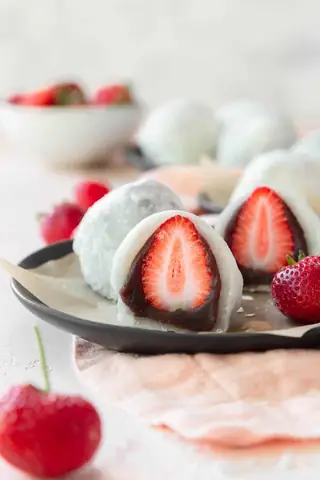 Cách Làm Ichigo Daifuku (strawberry Mochi) Tại Nhà Cho Người Mới Bắt Đầu Cách Làm Ichigo Daifuku (strawberry Mochi) Tại Nhà Cho Người Mới Bắt Đầu