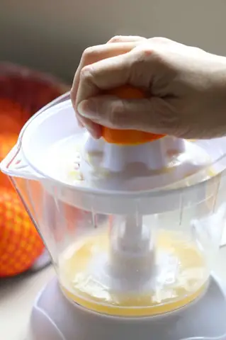 How To Make Fresh Orange Juice With A Juicer: Easy Steps For Beginners
