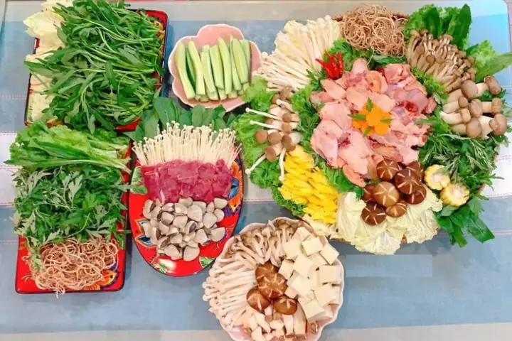 Hướng Dẫn Chi Tiết Cách Nấu Lẩu Gà Tại Nhà Ngon Như Nhà Hàng