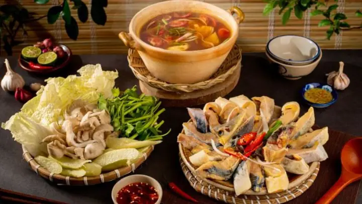 Tìm Hiểu Quán Lẩu Cá Tầm Ngư Sơn Đà Lạt: Địa Chỉ Và Đặt Bàn Cho Khách Đoàn
