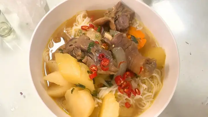 Gợi Ý Top Quán Lẩu Gà Nòi Hầm Sả Tại Tp.hcm Cho Thực Khách Sài Thành Gợi Ý Top Quán Lẩu Gà Nòi Hầm Sả Tại Tp.hcm Cho Thực Khách Sài Thành