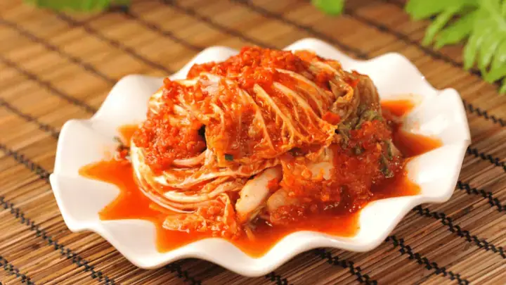 Mì Koreno Kim Chi Ăn Chay Được Không? Phân Biệt Phiên Bản Thường Vs Chay Thuần Chay Cho Người Ăn Chay Nghiêm Ngặt