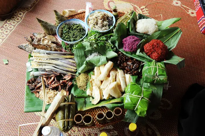 Khám Phá Món Ăn Dân Tộc Thái: Các Món Đặc Sản Truyền Thống Nổi Bật