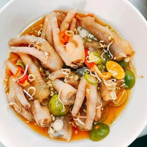 Mua Chân Gà Sả Tắc Ở Đâu Ngon Và Giá Bao Nhiêu Cho Người Muốn Đặt Hàng Sẵn