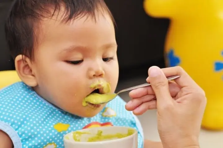 Hướng Dẫn Nấu Bột Cho Bé Ăn Dặm Đúng Cách Từ Ngọt Đến Mặn