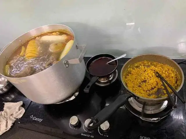 Cách Nấu Bún Bò Tại Nhà Đậm Đà Ngon Chuẩn Vị Cho Gia Đình Cách Nấu Bún Bò Tại Nhà Đậm Đà Ngon Chuẩn Vị Cho Gia Đình