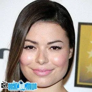 Miranda Cosgrove: Tiểu Sử, Sự Nghiệp Và Những Vai Diễn Điển Hình Của Nữ Diễn Viên Icarly Miranda Cosgrove: Tiểu Sử, Sự Nghiệp Và Những Vai Diễn Điển Hình Của Nữ Diễn Viên Icarly