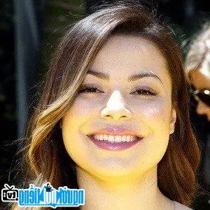 Miranda Cosgrove: Tiểu Sử, Sự Nghiệp Và Những Vai Diễn Điển Hình Của Nữ Diễn Viên Icarly Miranda Cosgrove: Tiểu Sử, Sự Nghiệp Và Những Vai Diễn Điển Hình Của Nữ Diễn Viên Icarly