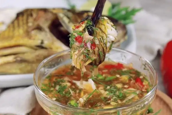 Cách Pha Nước Mắm Chấm Cá Hấp Thơm Ngon, Đậm Đà Cho Bữa Cơm Gia Đình Cách Pha Nước Mắm Chấm Cá Hấp Thơm Ngon, Đậm Đà Cho Bữa Cơm Gia Đình