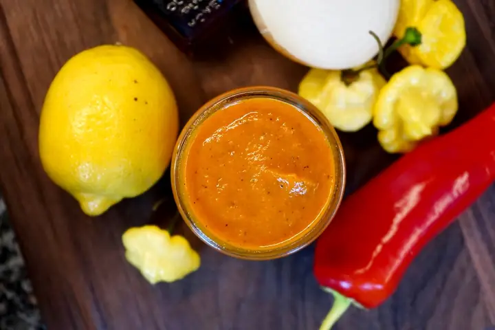 Cách Làm Scotch Bonnet Chilli Sauce Tại Nhà Theo Công Thức Ngon Nhất Cách Làm Scotch Bonnet Chilli Sauce Tại Nhà Theo Công Thức Ngon Nhất