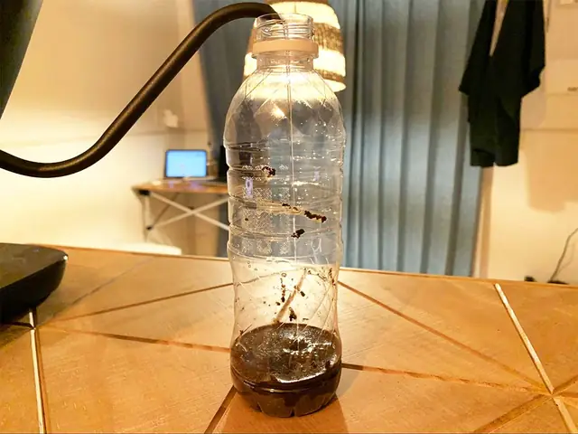 ペットボトルで作る水出しコーヒーの簡単な作り方と500mlレシピ ペットボトルで作る水出しコーヒーの簡単な作り方と500mlレシピ