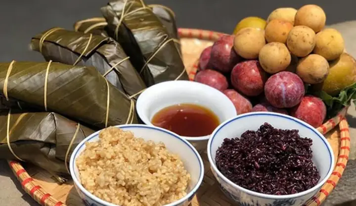Gợi Ý Tết Đoan Ngọ Ăn Gì: Các Món Truyền Thống Mang Lại May Mắn, Sức Khỏe Cho Gia Đình Gợi Ý Tết Đoan Ngọ Ăn Gì: Các Món Truyền Thống Mang Lại May Mắn, Sức Khỏe Cho Gia Đình