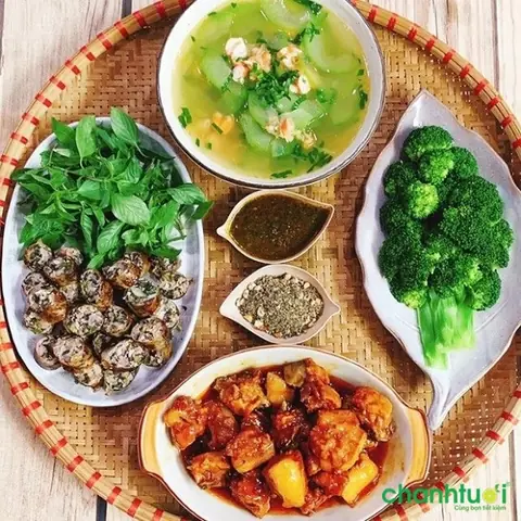 Gợi Ý Thực Đơn 3 Bữa Hàng Ngày Đầy Đủ Dinh Dưỡng Cho Gia Đình