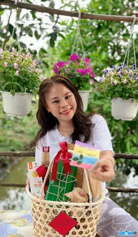 Phan Yến Nhi Là Ai? Hồ Sơ, Tiểu Sử, Kênh Tiktok/facebook Chính Thức & Nghiệp Vụ Bán Trái Cây