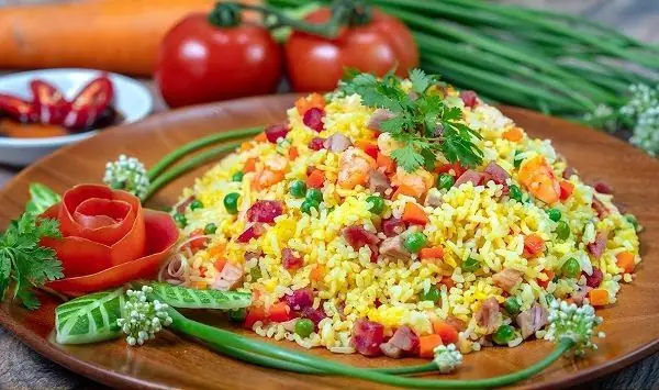 Tổng Hợp Ý Tưởng Trang Trí Cơm Chiên Dương Châu Đẹp Mắt Tại Nhà