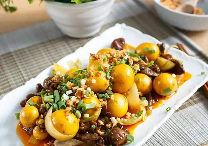Khám Phá Tràng Trứng Non Cháy Tỏi Hà Nội: Địa Điểm Và Cách Thưởng Thức Món Ăn Vặt Hấp Dẫn