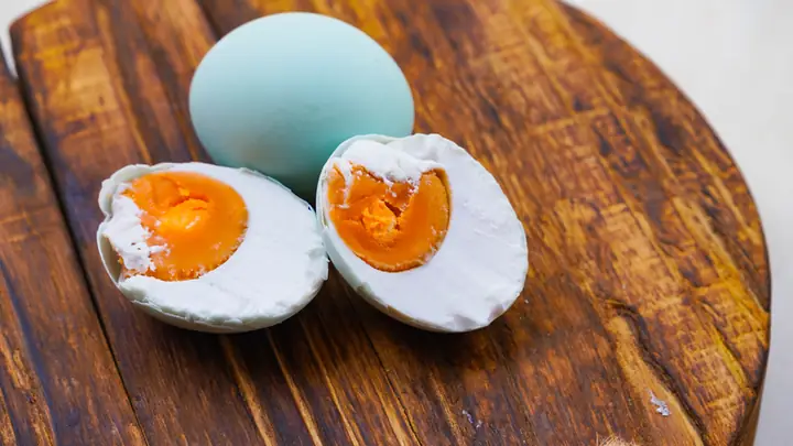 Trứng Muối Có Cần Luộc Không Và Cách Chế Biến Đúng Cho Người Nội Trợ