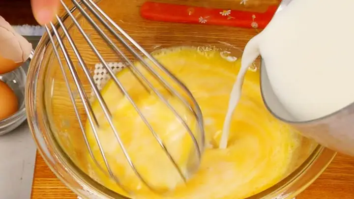Tổng Hợp Tỷ Lệ Trứng Và Sữa Khi Làm Bánh Flan Chuẩn Mềm Mịn Tại Nhà Tổng Hợp Tỷ Lệ Trứng Và Sữa Khi Làm Bánh Flan Chuẩn Mềm Mịn Tại Nhà