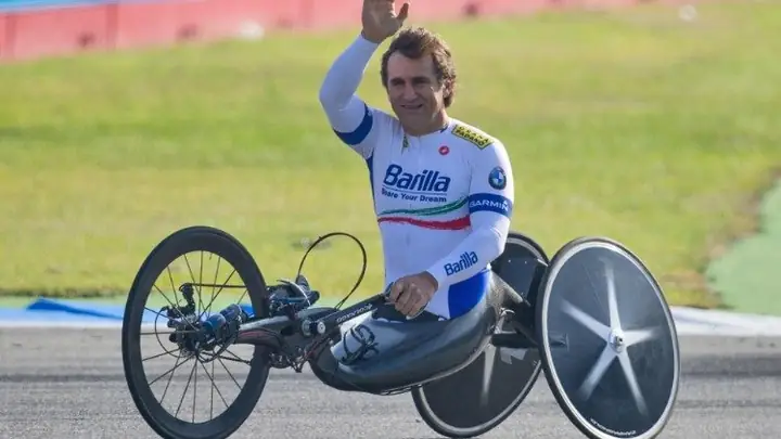 Alex Zanardi: Tiểu Sử Huyền Thoại F1, Vàng Paralympic Và Hành Trình Bất Khuất Trước Nghịch Cảnh Alex Zanardi: Tiểu Sử Huyền Thoại F1, Vàng Paralympic Và Hành Trình Bất Khuất Trước Nghịch Cảnh