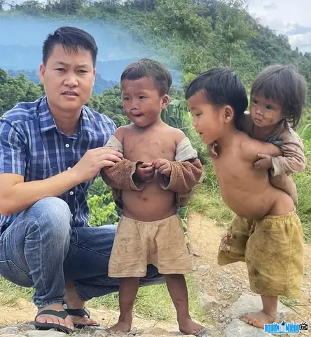 Hà Huy Khánh Là Ai? Tiểu Sử & Kênh Youtube Của Youtuber Hà Tĩnh Hà Huy Khánh Là Ai? Tiểu Sử & Kênh Youtube Của Youtuber Hà Tĩnh