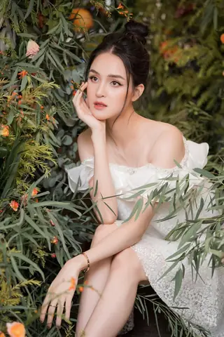 Á Hậu Đỗ Hoàng Anh: Hồ Sơ Sinh Hoạt, Gia Đình 3 Con Và Hành Trình Giảm Cân 22kg Sau Sinh Á Hậu Đỗ Hoàng Anh: Hồ Sơ Sinh Hoạt, Gia Đình 3 Con Và Hành Trình Giảm Cân 22kg Sau Sinh