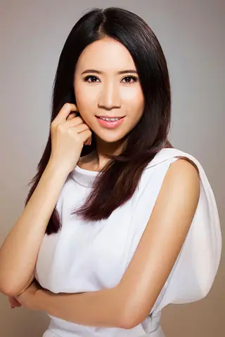 Hồ Sơ &Aacute; Kh&ocirc;i Doanh Nh&acirc;n L&ecirc; Ngọc Thanh: Tiểu Sử, Sự Nghiệp & Những Hoạt Động Ti&ecirc;u Biểu