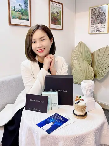 Hồ Sơ Bác Sĩ Phạm Cẩm Thúy: Chuyên Môn, Hành Trình & Thông Tin Phòng Khám Da Liễu Hồ Sơ Bác Sĩ Phạm Cẩm Thúy: Chuyên Môn, Hành Trình & Thông Tin Phòng Khám Da Liễu