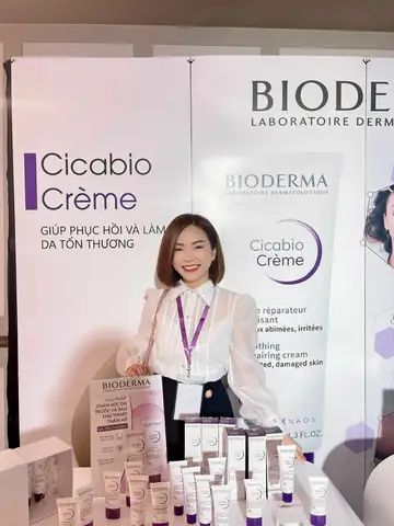 Hồ Sơ Bác Sĩ Phạm Cẩm Thúy: Chuyên Môn, Hành Trình & Thông Tin Phòng Khám Da Liễu Hồ Sơ Bác Sĩ Phạm Cẩm Thúy: Chuyên Môn, Hành Trình & Thông Tin Phòng Khám Da Liễu