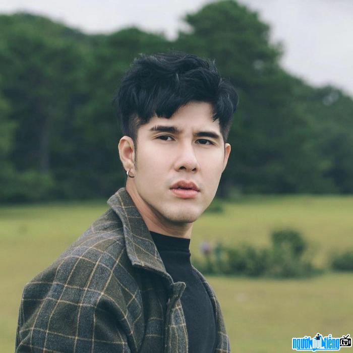Austin Dash Williams là ai?