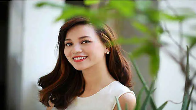 Blogger Hannah Nguyễn: Tiểu Sử, Sự Nghiệp Và Câu Chuyện Thành Công Của Người Phụ Nữ Làm Đẹp Blogger Hannah Nguyễn: Tiểu Sử, Sự Nghiệp Và Câu Chuyện Thành Công Của Người Phụ Nữ Làm Đẹp