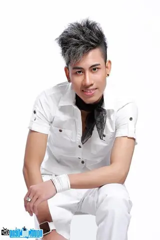 Tiểu Sử Ca Sĩ Đặng Toàn Dinh: Hồ Sơ Cá Nhân, Sự Nghiệp Và Top Bài Hát Pop Ballad Hay Nhất Tiểu Sử Ca Sĩ Đặng Toàn Dinh: Hồ Sơ Cá Nhân, Sự Nghiệp Và Top Bài Hát Pop Ballad Hay Nhất