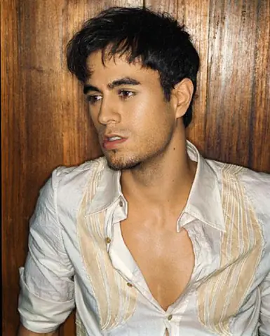 Tiểu Sử Enrique Iglesias: Sự Nghiệp, Gia Đình, Những Bài Hát Hay Và Thông Tin Mới Nhất Tiểu Sử Enrique Iglesias: Sự Nghiệp, Gia Đình, Những Bài Hát Hay Và Thông Tin Mới Nhất