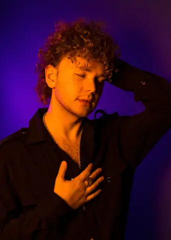 Francesco Yates L&agrave; Ai? Tiểu Sử, Sự Nghiệp V&agrave; Top B&agrave;i H&aacute;t Đại Diện Của Ca Sĩ Pop Canada