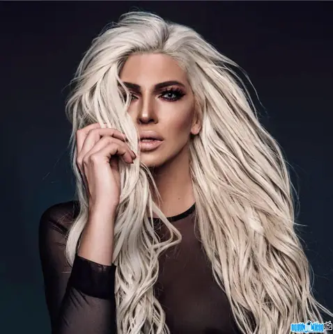 Jelena Karleuša: Tiểu Sử, Sự Nghiệp Âm Nhạc, Top Bài Hát Hay & Những Tranh Cãi Nổi Bật Jelena Karleuša: Tiểu Sử, Sự Nghiệp Âm Nhạc, Top Bài Hát Hay & Những Tranh Cãi Nổi Bật