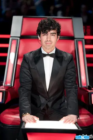 Joe Jonas: Tiểu Sử, Sự Nghiệp Jonas Brothers & Dnce, Đời Tư (sophie Turner, Taylor Swift) & Top Bài Hát Hay Nhất Joe Jonas: Tiểu Sử, Sự Nghiệp Jonas Brothers & Dnce, Đời Tư (sophie Turner, Taylor Swift) & Top Bài Hát Hay Nhất
