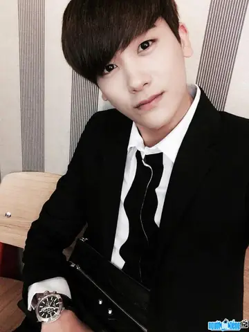 Tìm Hiểu Park Hyung-sik: Hồ Sơ, Hành Trình Từ Idol Ze:a Thành Ngôi Sao Hallyu & Tác Phẩm Tiêu Biểu Tìm Hiểu Park Hyung-sik: Hồ Sơ, Hành Trình Từ Idol Ze:a Thành Ngôi Sao Hallyu & Tác Phẩm Tiêu Biểu