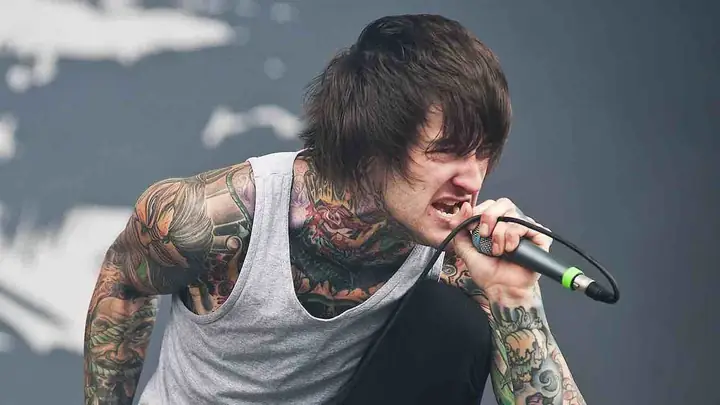 Tiểu Sử Mitch Lucker: Ca Sĩ Suicide Silence, Cái Chết Bi Thảm Đêm Halloween Và Di Sản Deathcore Tiểu Sử Mitch Lucker: Ca Sĩ Suicide Silence, Cái Chết Bi Thảm Đêm Halloween Và Di Sản Deathcore